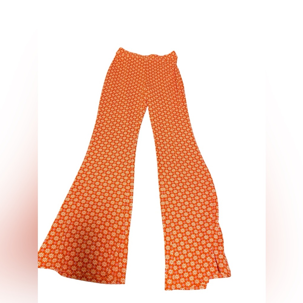 Patterned flare pants